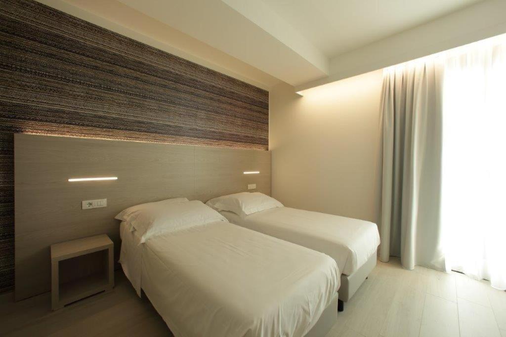 Hotel San Marco Πεσκιέρα ντελ Γκάρντα Εξωτερικό φωτογραφία