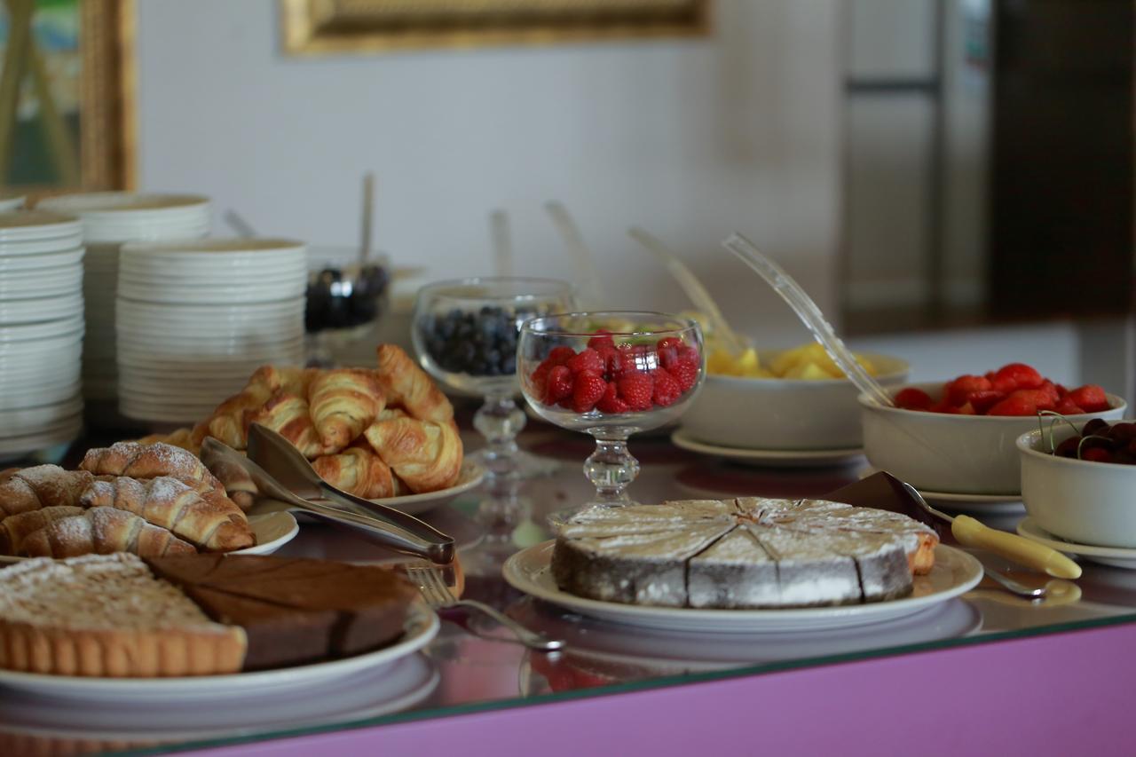 Hotel San Marco Πεσκιέρα ντελ Γκάρντα Εξωτερικό φωτογραφία