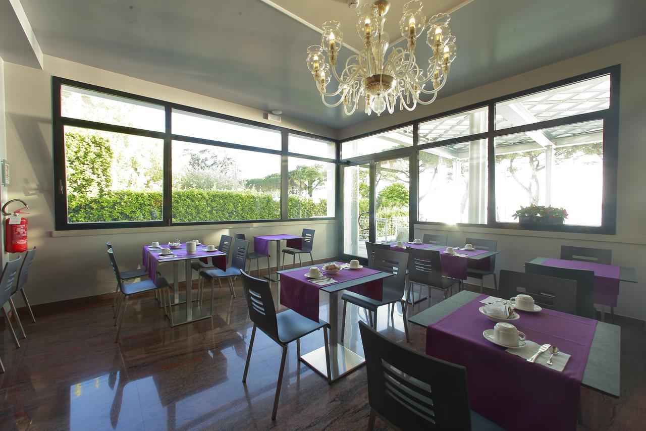 Hotel San Marco Πεσκιέρα ντελ Γκάρντα Εξωτερικό φωτογραφία