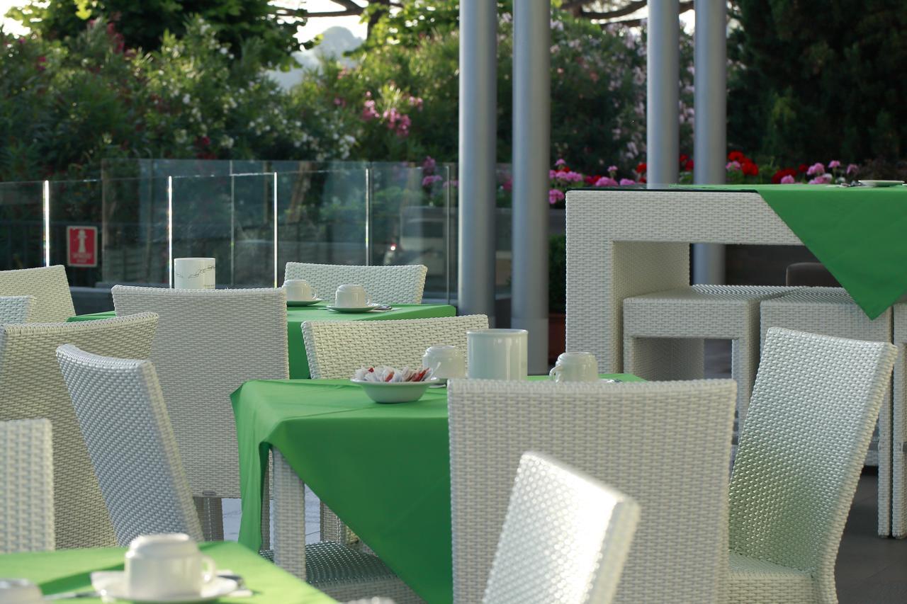 Hotel San Marco Πεσκιέρα ντελ Γκάρντα Εξωτερικό φωτογραφία