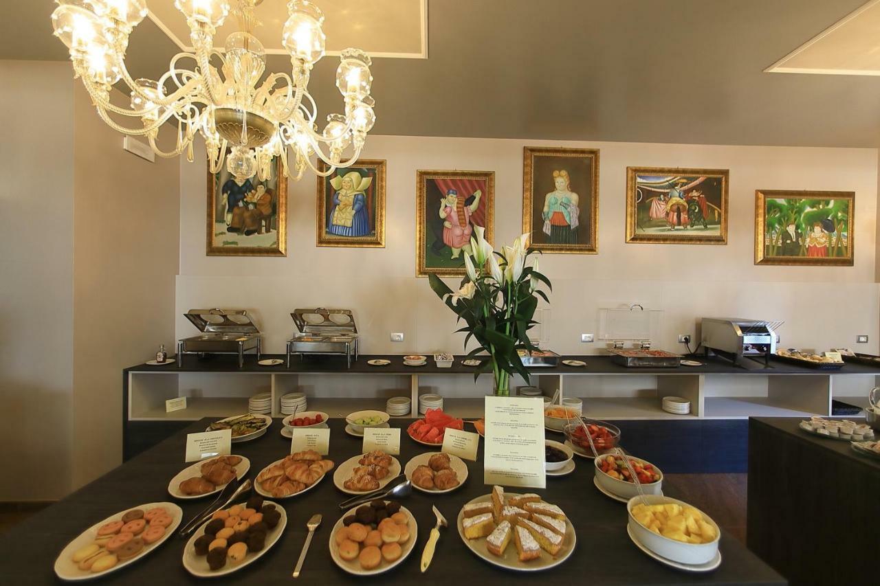 Hotel San Marco Πεσκιέρα ντελ Γκάρντα Εξωτερικό φωτογραφία
